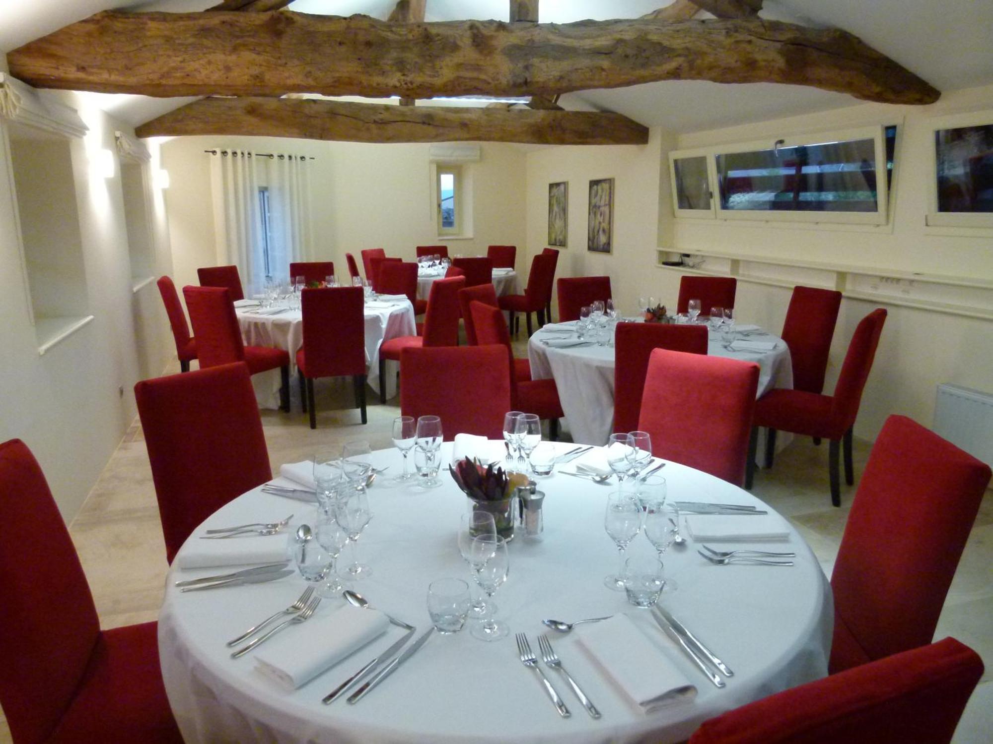 Hotel-Restaurant Le Chateau De Besseuil, Macon Nord - Teritoria Clessé Exteriér fotografie